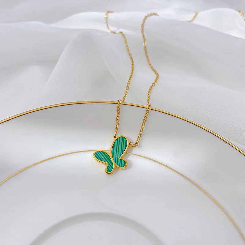Duoying OEM Kolye Light Luxury Simple Green Belle Butterfly Titanium Steel Butterfly Necklace