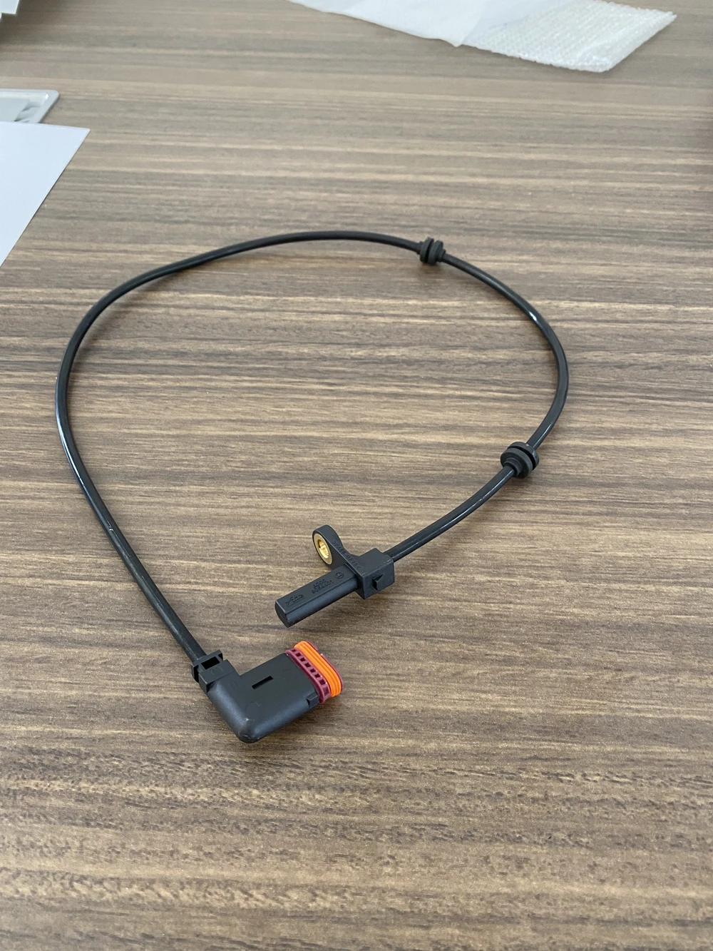 
2215400117 Sensor Abs For Kia Sorento Mitsubishi Pajero Chevrolet Captiva 