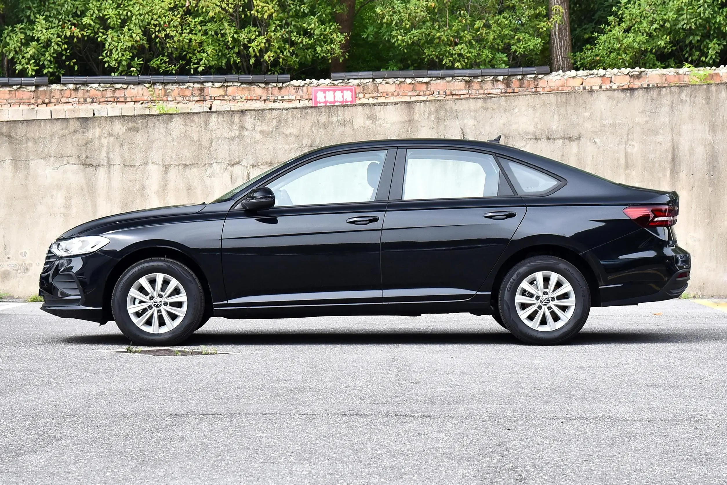 2024 Factory Directly Sale Price VolksWagen VW Lavida 2023 1.5L New Volkswagen E LAVIDA 2024 Gasoline Sedan Vehicles 188km/h