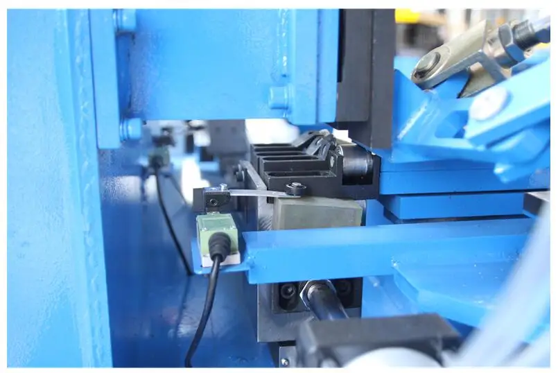 Duct Forming Machine /Pneumatic Lock Seaming Machine/Pneumatic Seam Forming Machine