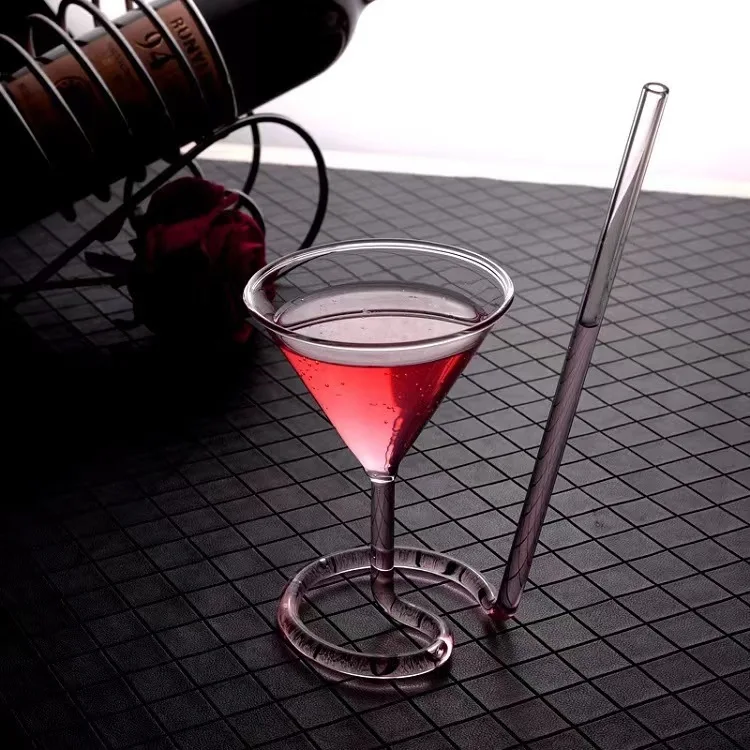 Hot Selling Creative High Borosilicate Glass Cocktail Glasses Funny Drinking Glasses for Bar Party