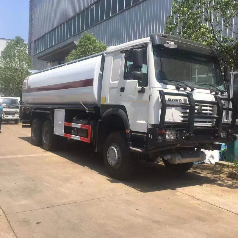 SINOTRUK HOWO 4x2 RHD Water Tank Truck Water Delivery Truck Water Bowser Truck Manufacturer