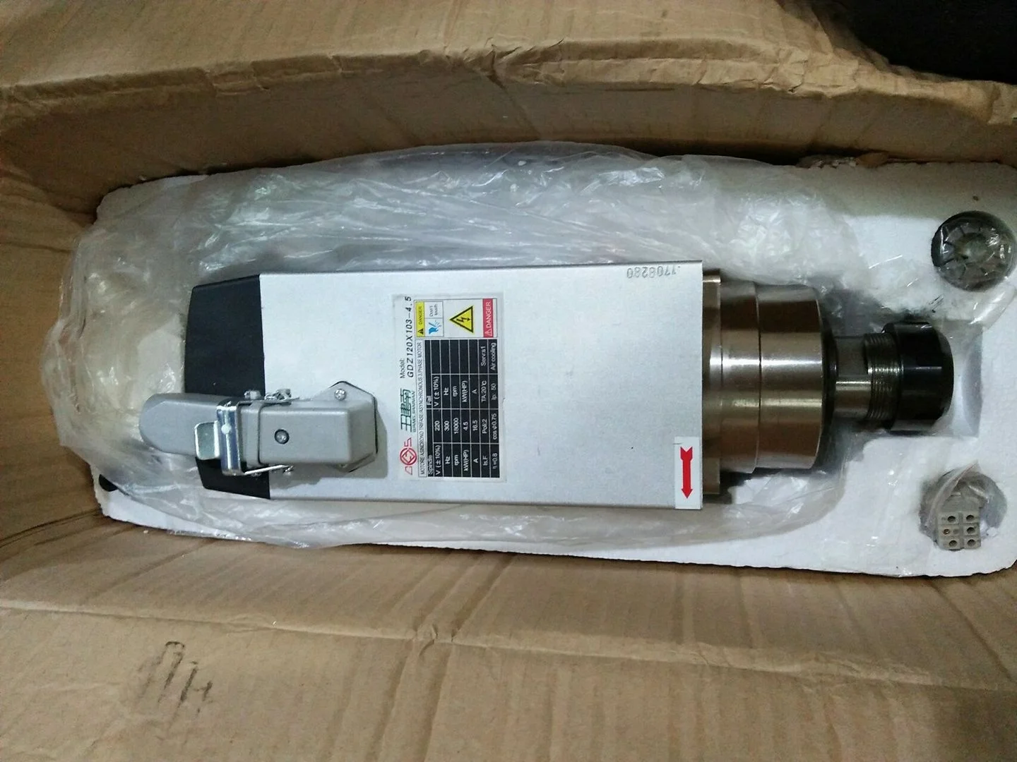 4.5KW 380V 300hz 18000rpm er32 square air cooled cnc spindle motor 18000 rpm air cooling 4.5 kw spindle motor