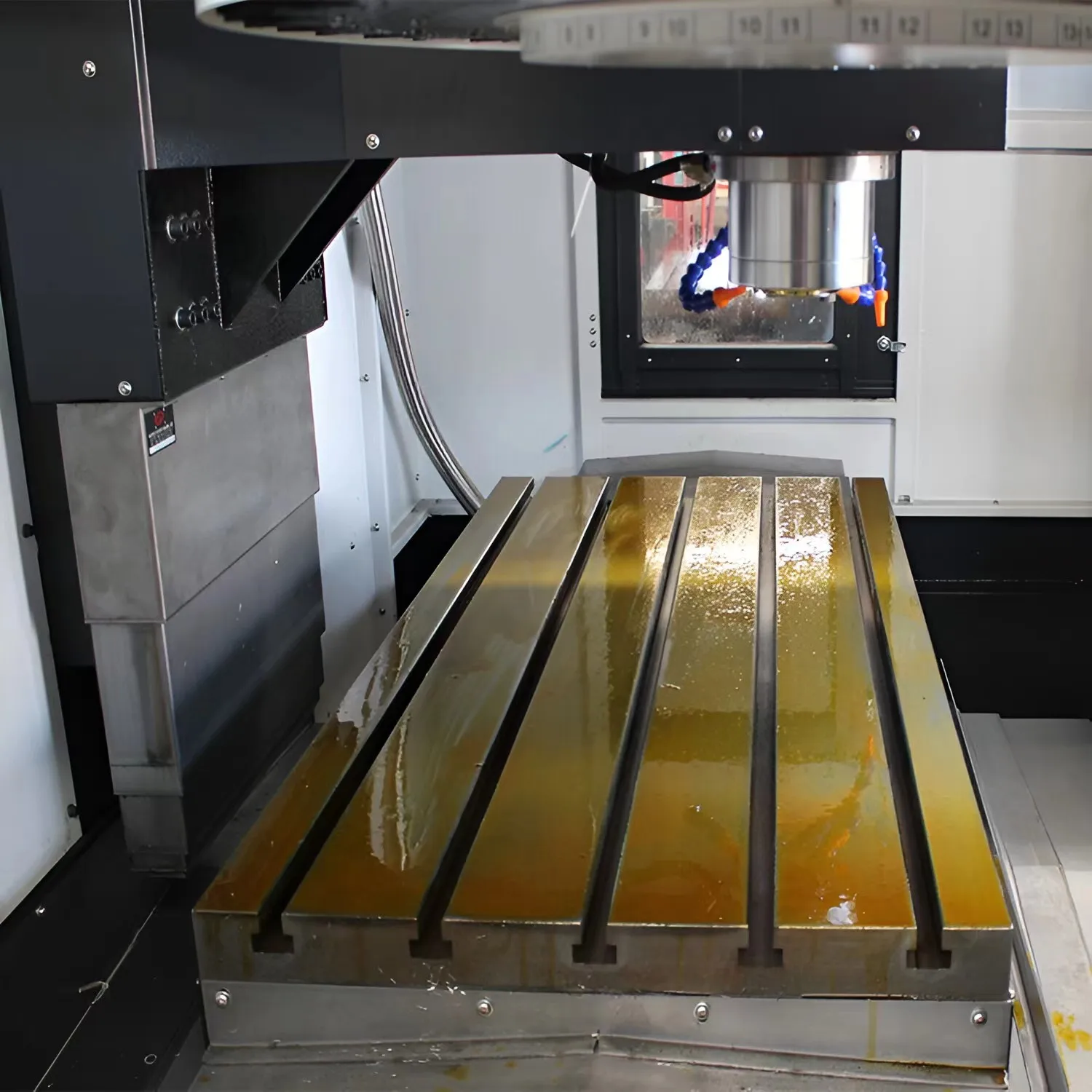 Good price VMC850 china high precision 4-axis 5-axis siemens 808d cnc control vertical cnc milling machine center VMC machines