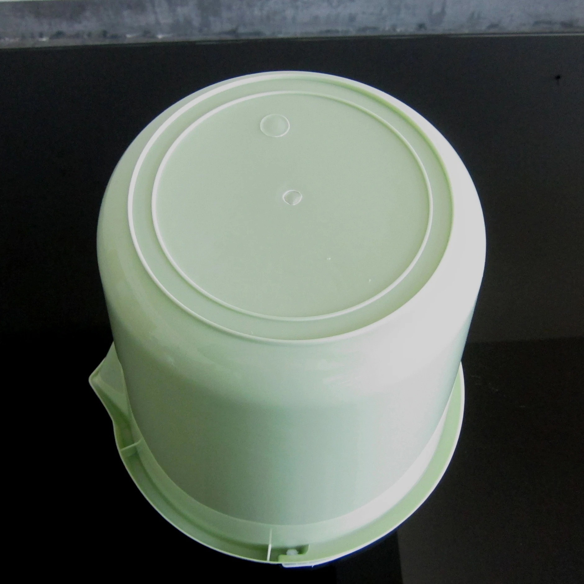 Good quality 10L plastic bucket With Handle Water Washing Bucket