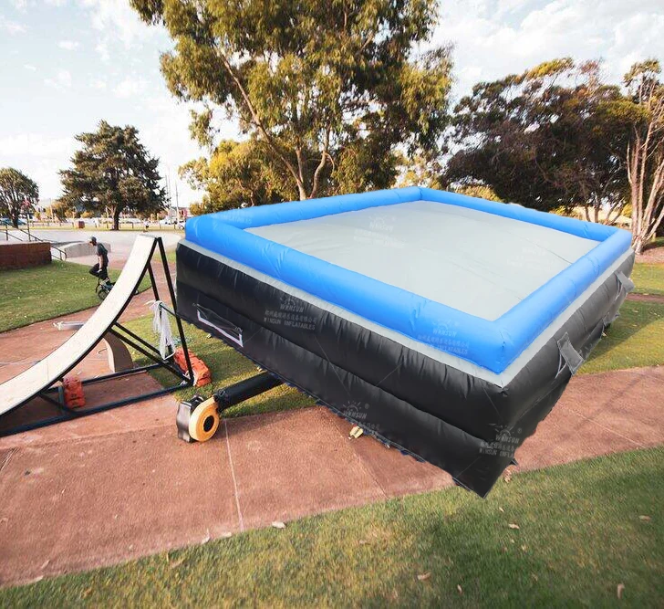 WINSUN sport Inflatable Skiing Jump stunt airbag big inflatable landing airbag mat sports games ramp pad sloped mtb for sale