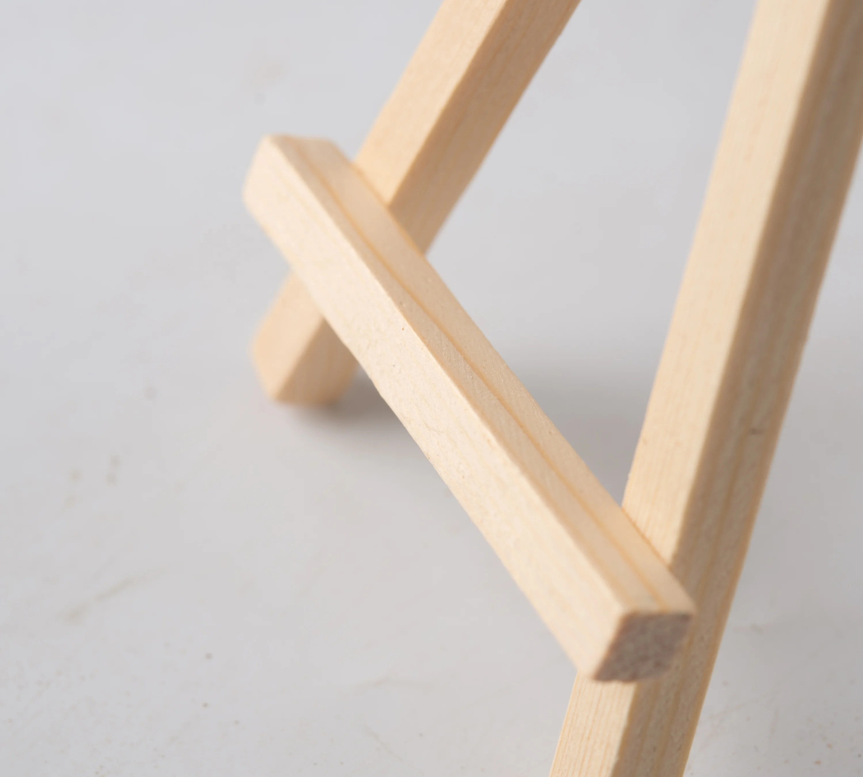 Wood Display Small Easel Artist Painting Party Tripod Easel Tabletop Holder Stand For Canvases Crafts Wooden House Decoration