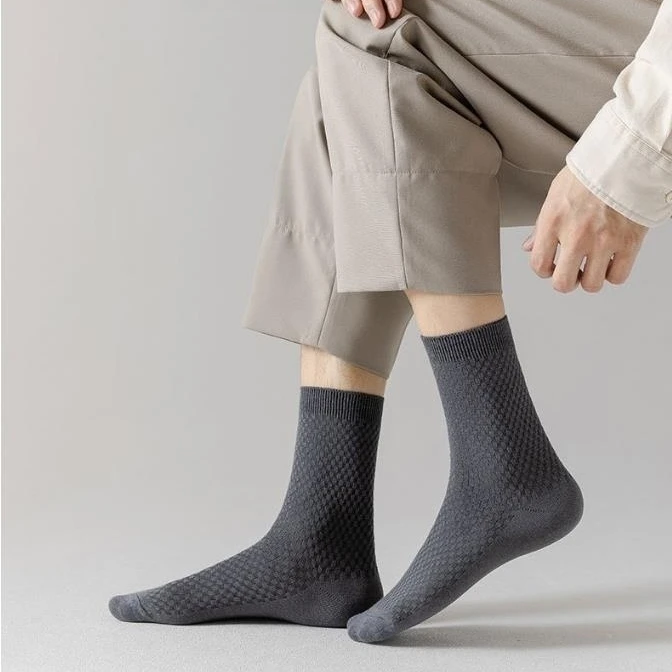 Wholesale Black White grey business men unisex Custom Logo Adults Crew Bamboo Fiber socks