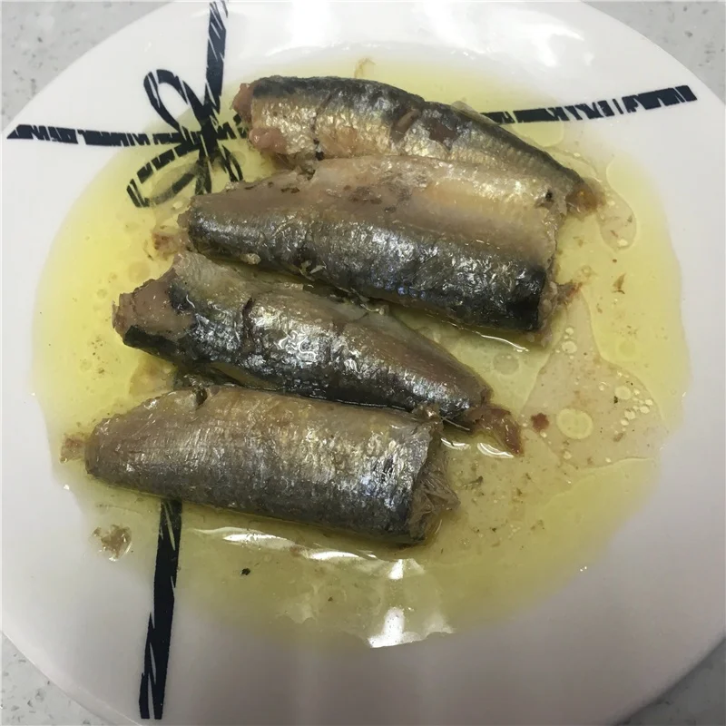 Оптовая продажа консервированных морепродуктов сардин в масле 125 г