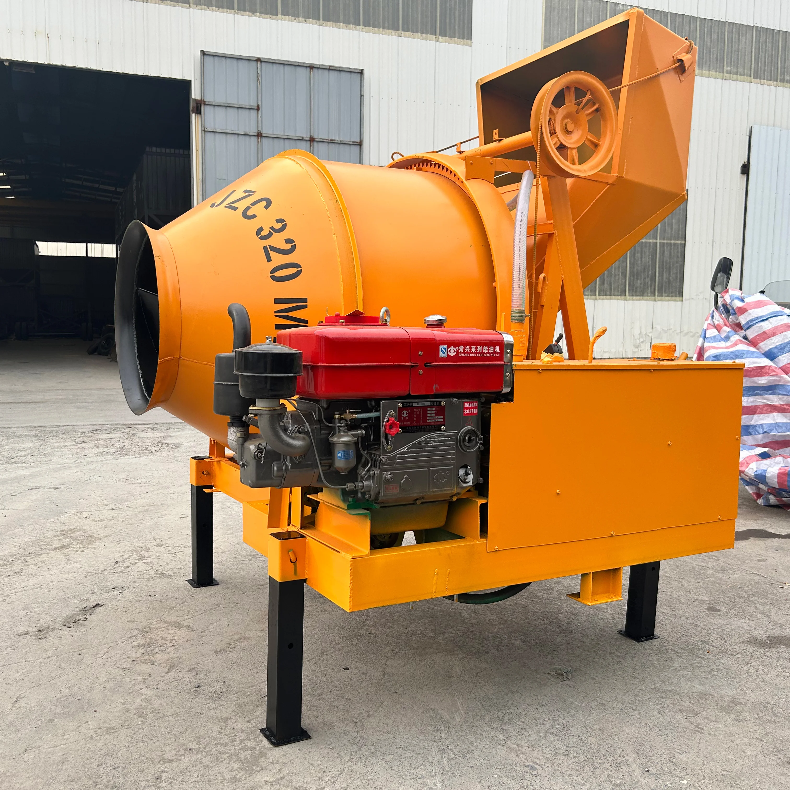 Портативный дизельный небольшой Бетономешалка/400L 350L 500L двигатель самозагружается Бетономешалка