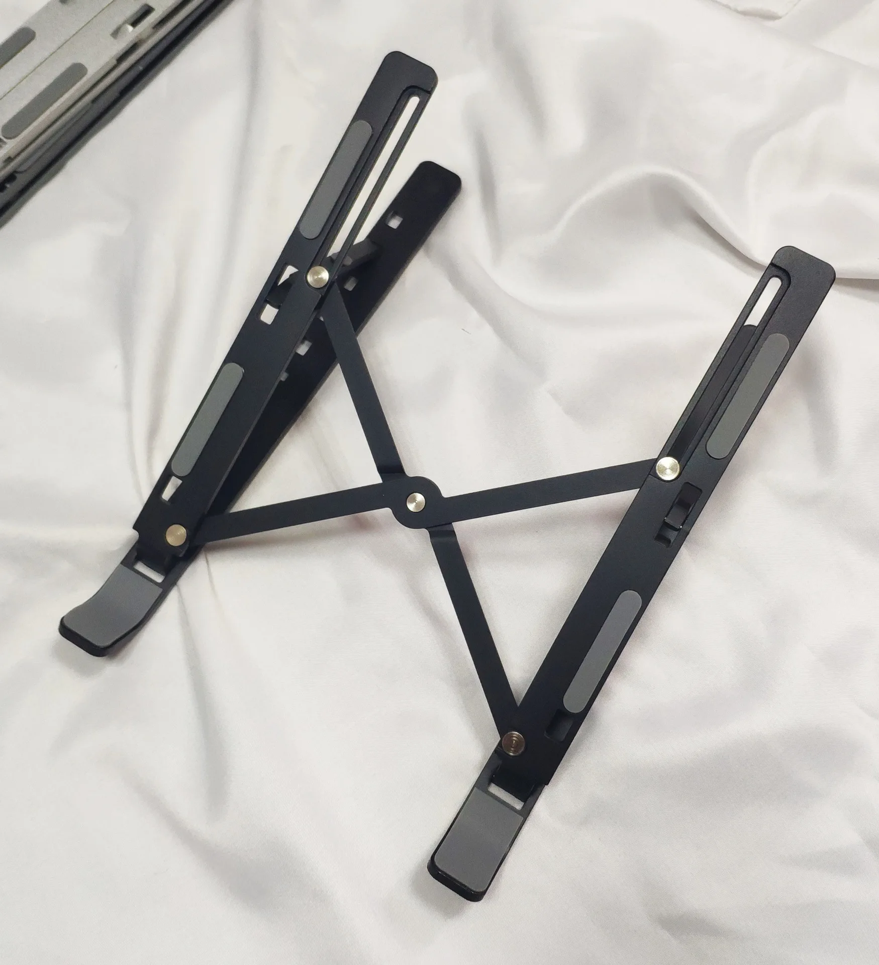 Cheap Laptop Stand For Desk Aluminium Alloy Notebook Stand Laptop Computer Accessories Foldable Support Notebook Monitor Holder