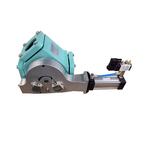 Plug diverter valve with double actuator