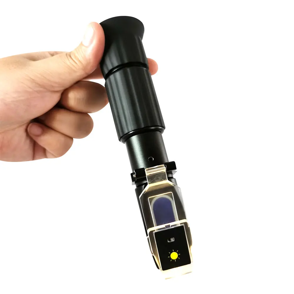 Hand Brix Refractometer 0-10% Brix Refractive Index with LED light