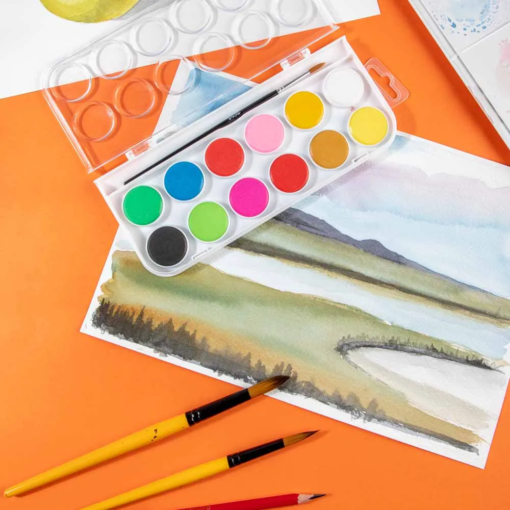 Mont Marte Watercolor Cake Set 13pc artist watercolor paint set