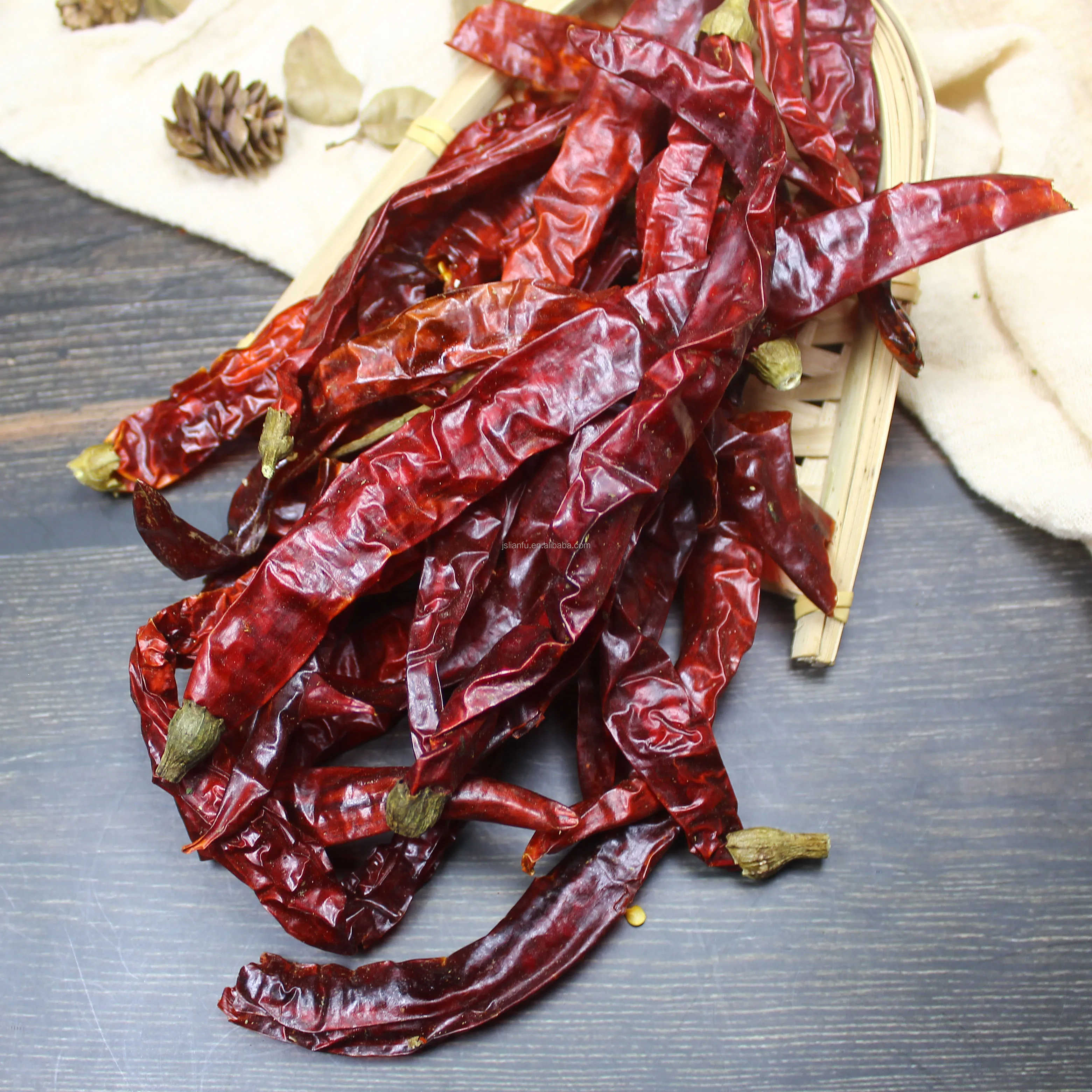 Wholesales Bulk Shipment from Factory High Quality Chili Pepper Er Jing Tiao for Sale