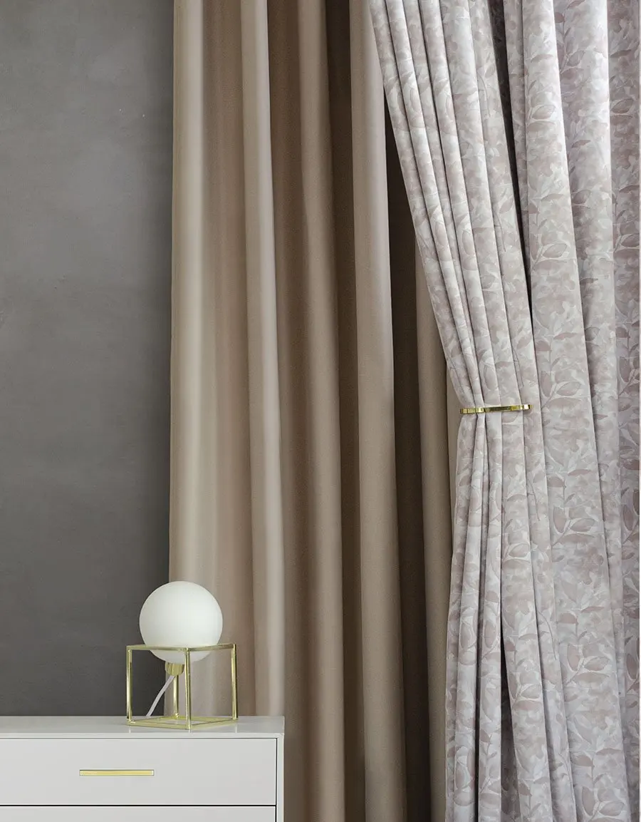 Elegant European Style Patterned Curtain Cloth String Curtains for Living Room