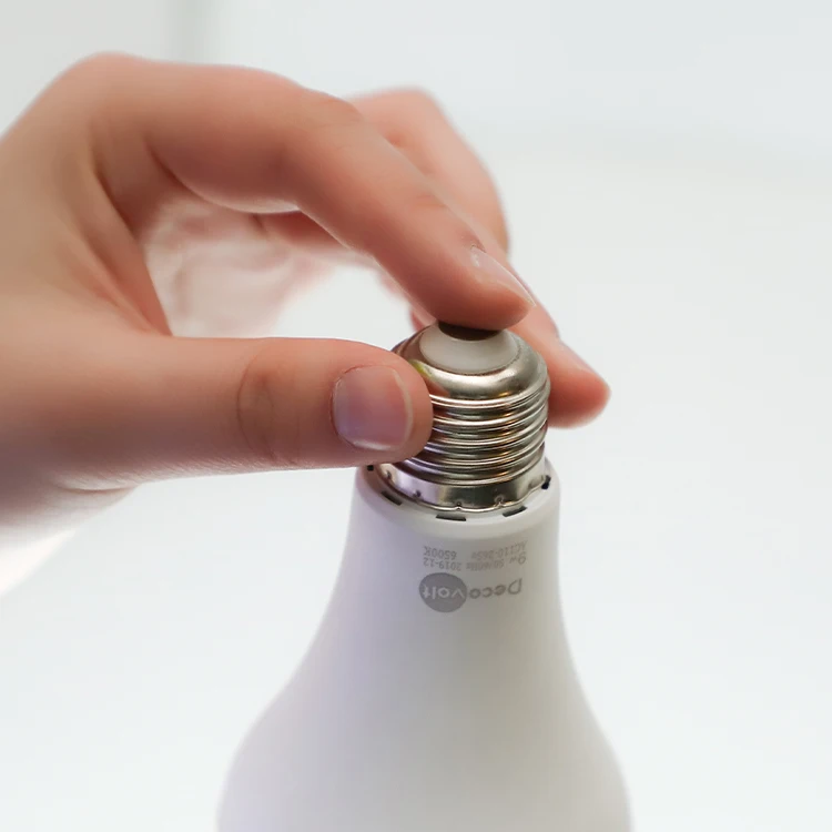 Guangzhou Rechargeable G4 Raw Material A60 A65 5W 7W 9W 12W 15W 18W Energy Saver 12 Volt Led Bulbs Dimmable