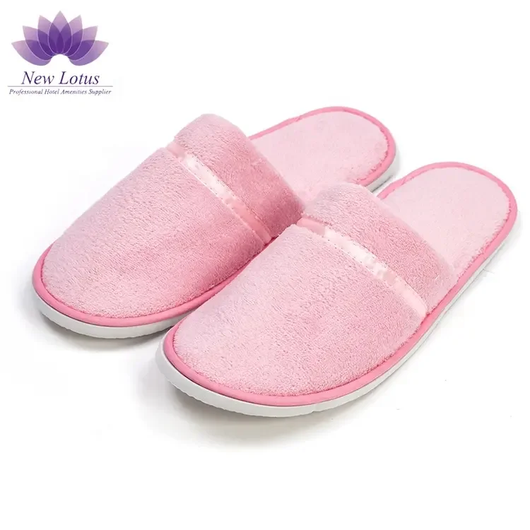 В наличии дорожные тапочки с закрытым носком белые/серые/розовые/коричневые/желтые одноразовые Тапочки для отеля авиакомпании спа женщин