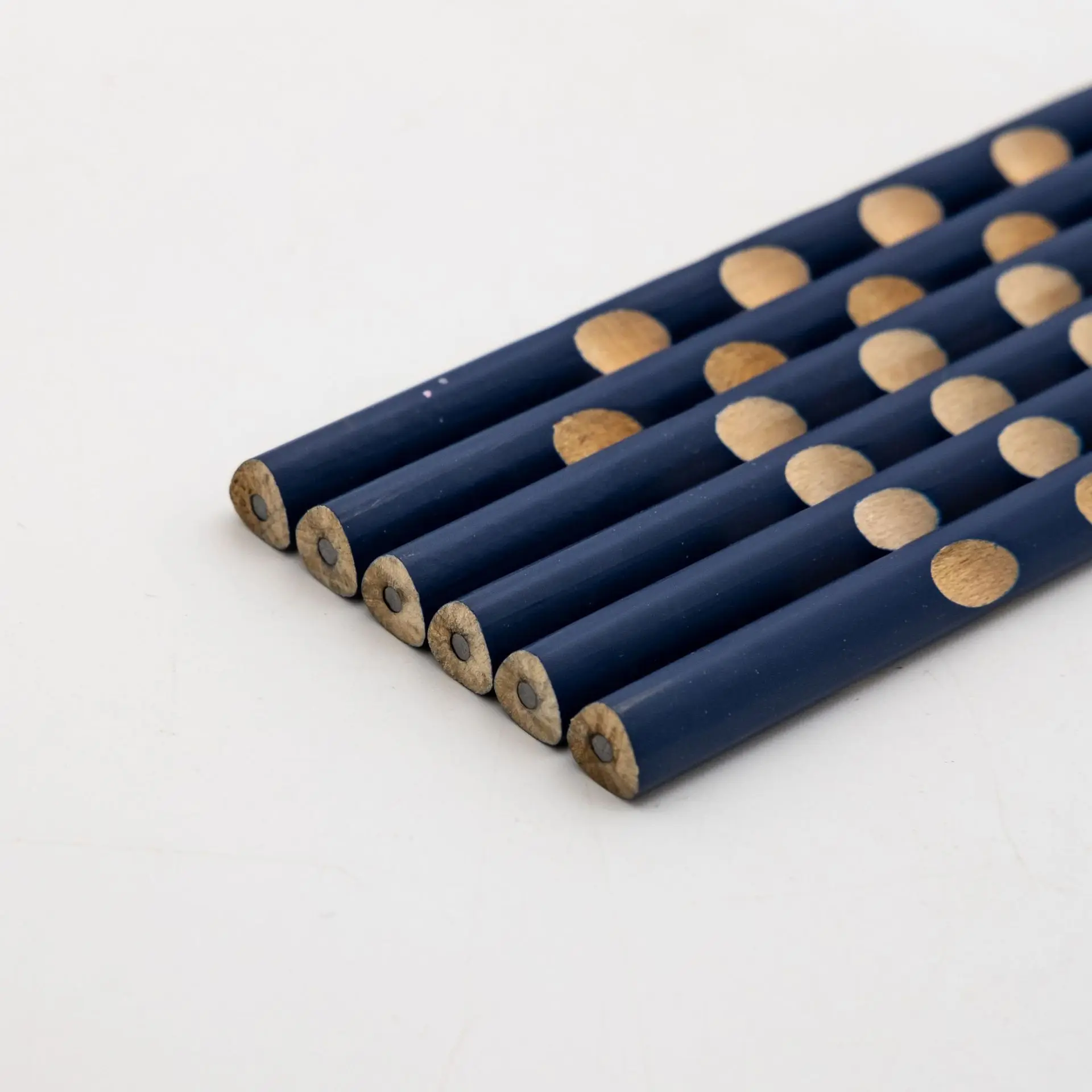 Children Environmental Protection HB 2B Triangle Hole Pencil Posture Correction Grip Pencils