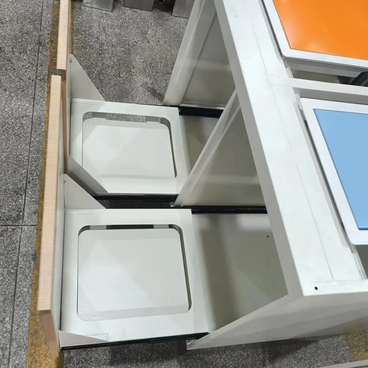 High quality hospital pharmacy medicine cabinets Medical table cabinets