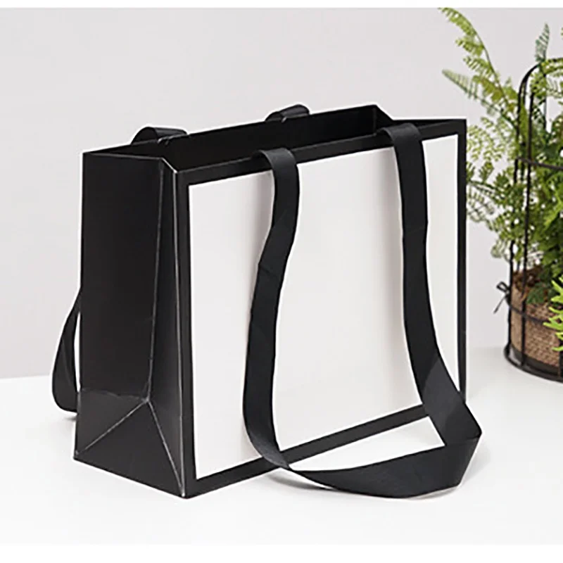 Custom Logo White Luxury Big Size Horizontal Gift Retail Shopping  Bag with Handle