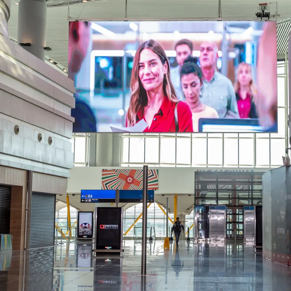 Factory Direct Supplier P2.5P2.6 P3.91 Indoor Digital Advertising LED Billboard Wall Mounted Large Screen Panel