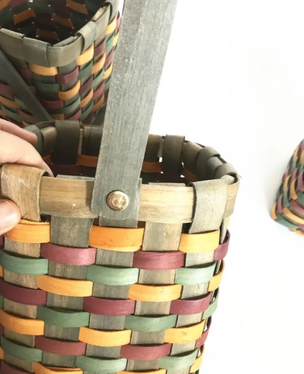 Hot sale colorful hand woven eco friendly chipwood basket with handle
