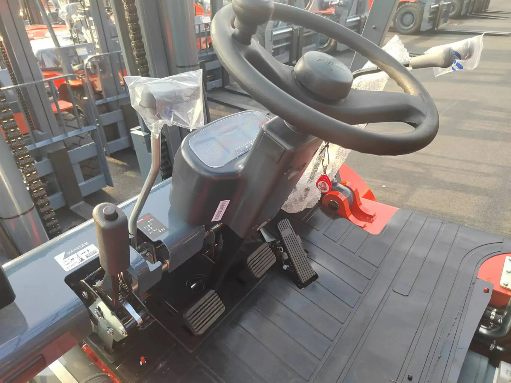 Used Mini Diesel Forklift heli 7.5Ton 3 Ton 5 Ton 7 Ton 3 Masts 4.5m Low Price Forklift Engine Used Heli Forklift in Shanghai