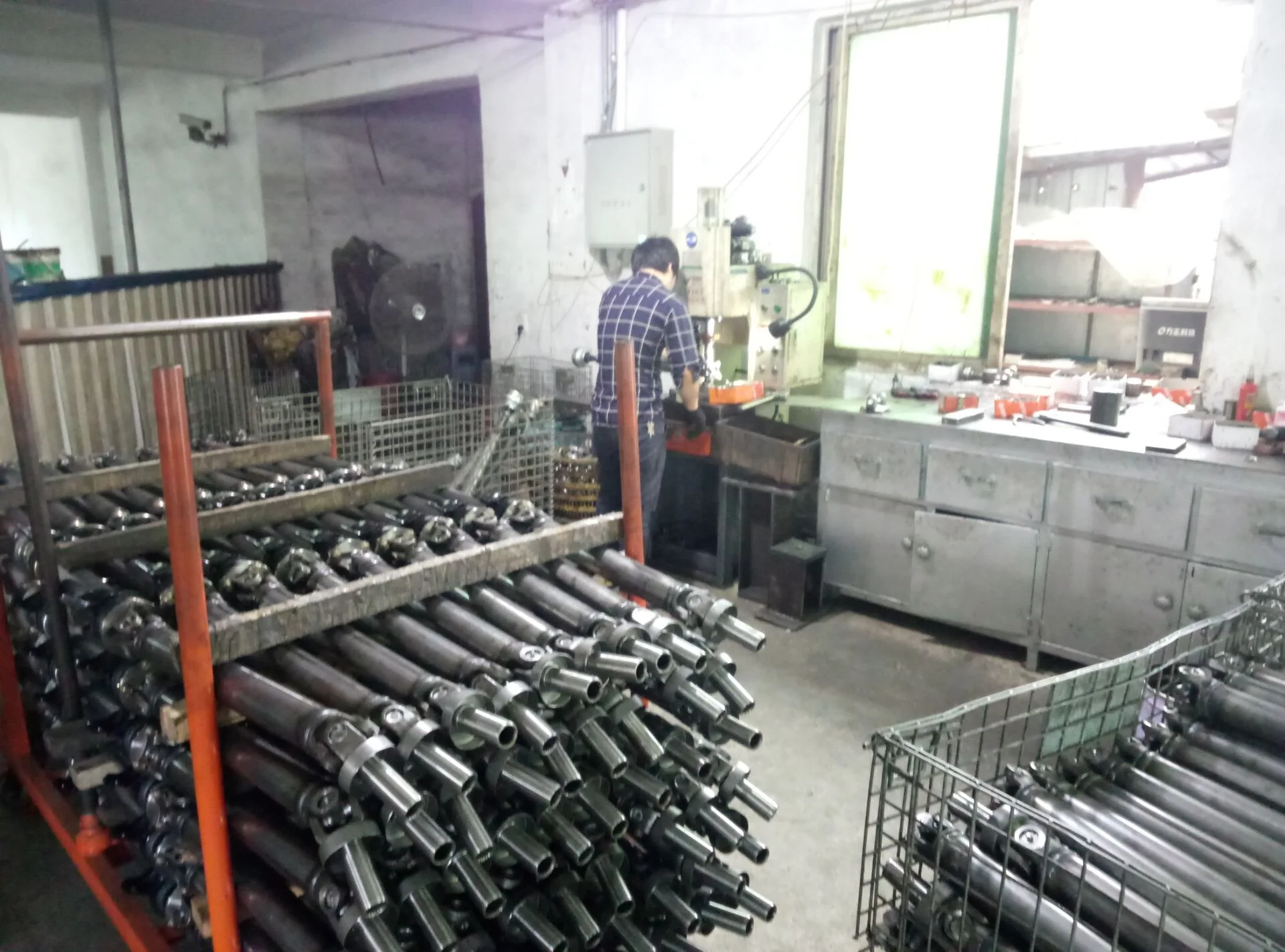 Propeller Shaft Drive Shaft For BMW X3 E83 Prop Shaft OE 26107564736 Transmission Propshaft European Quality Factory