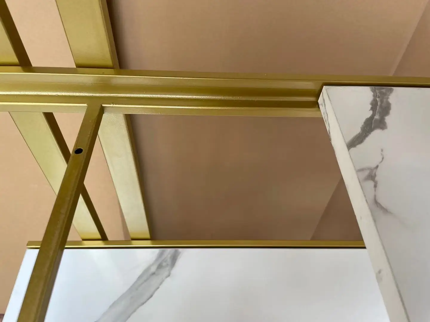 Hottest Easy to assemble 6 layers of metal Floor-standing shelf Display stand Wine rack home shops Storage shelf Display stand