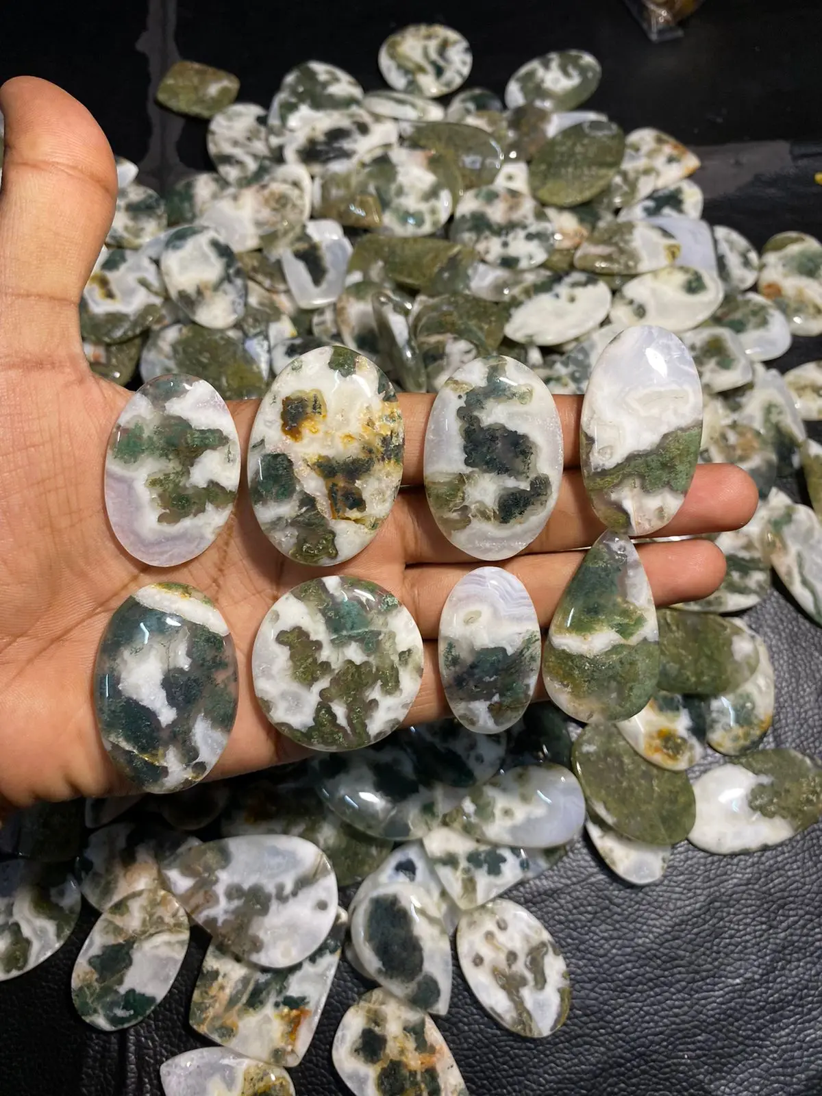 Высокое качество ручной работы натуральный зеленый агат дерево мох эксклюзивные Свободные ювелирные изделия подушки причудливая гладкая поверхность оптовая цена