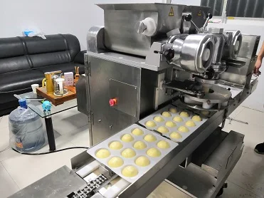 Beikn automatic mochi encrusting machine daifuku maker tray arranging machine sweet mochi ball forming machine