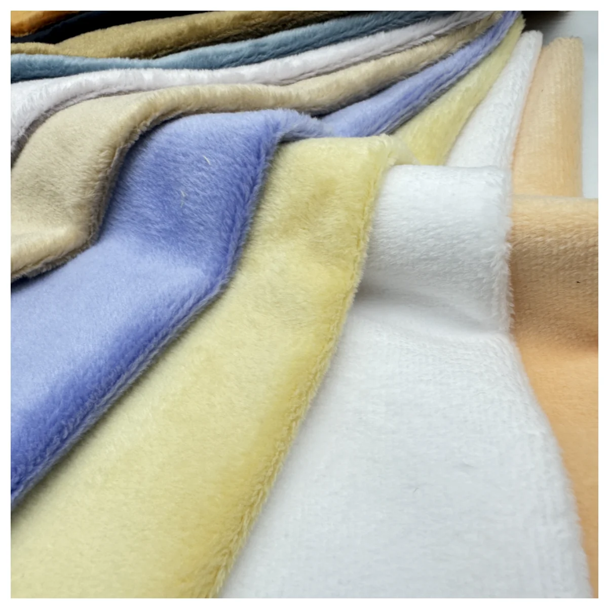 Plush  Fabric 100% Polyester Crystal Super Soft Velvet for Plush Toys, Pillow, Blankets