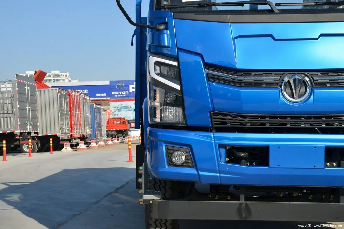 Популярные ЗАПЧАСТИ SinotruK hino легкий грузовик цена Автоцистерна для воды Распродажа в Саудовской Аравии самосвал howo sinotruk power