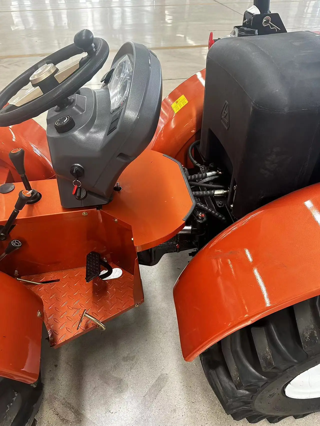 Four wheel drive agriculture use farm/garden 60hp compact articulated small farm tractor for sale uk/australia