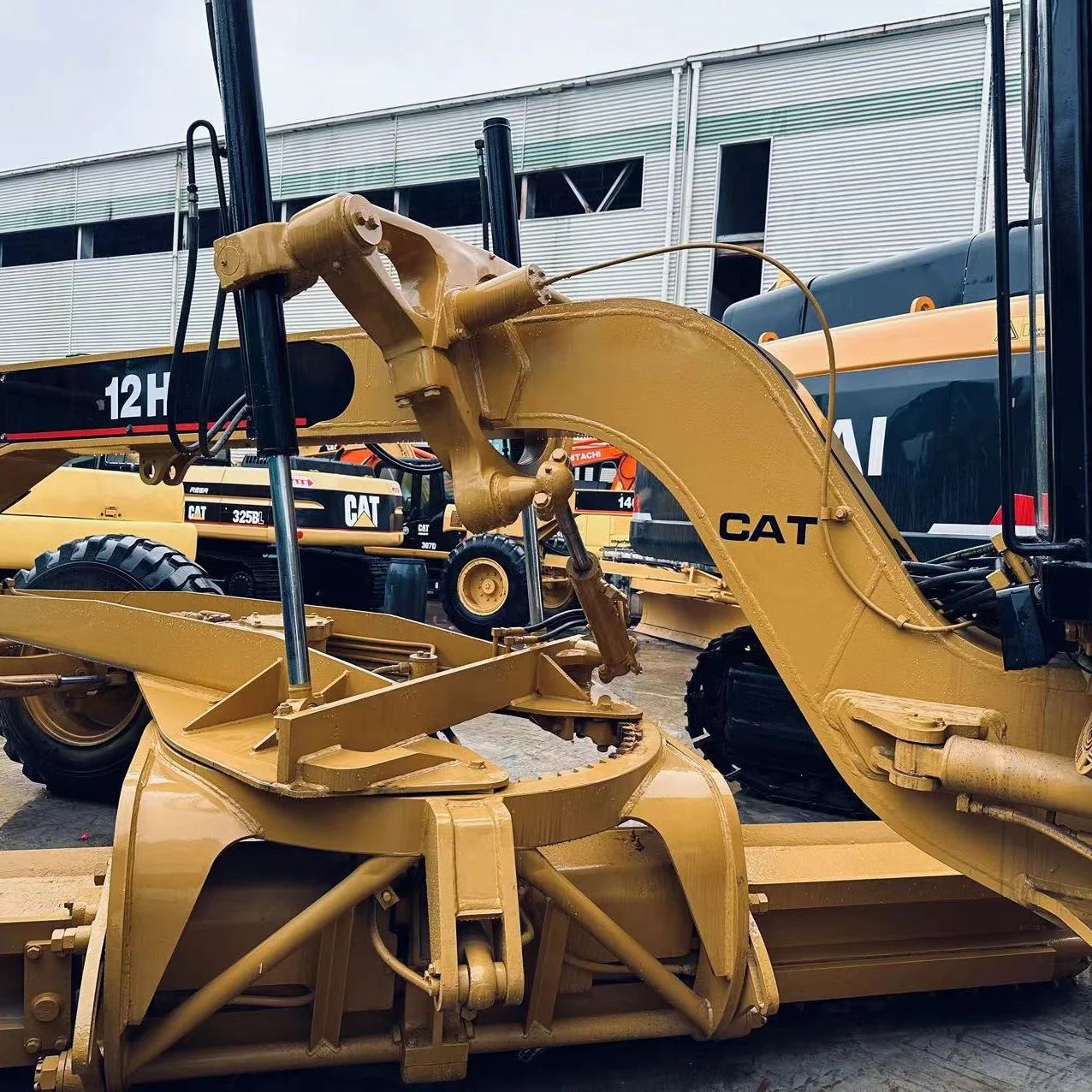 Best second hand cat 12h cheap price motor grader used Japanesewith good tire for sale cat 12h