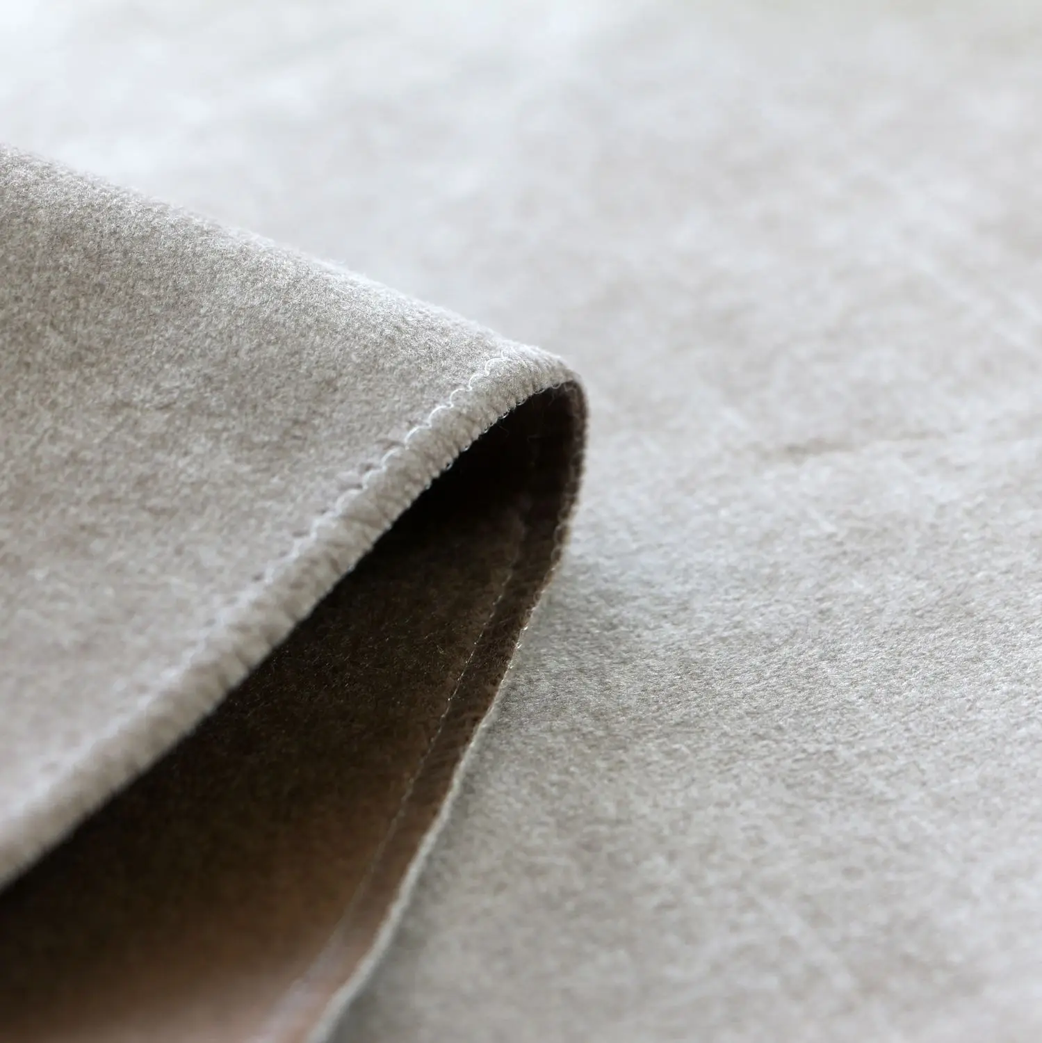 Yarn Dyed Sofa Fabric Polyester Knit Printed Holland Velvet Fabric Bonded Velour Price Per Meter Velvet Fabric for Sofa