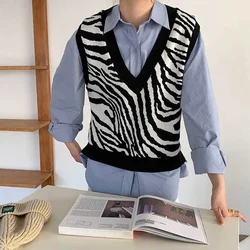 2022 Spring Fall Vest Zebra Striped V Neck Sleeveless Short Sweater Vests Women Korean Fashion Knitted Pullover Waistcoat Jumper
