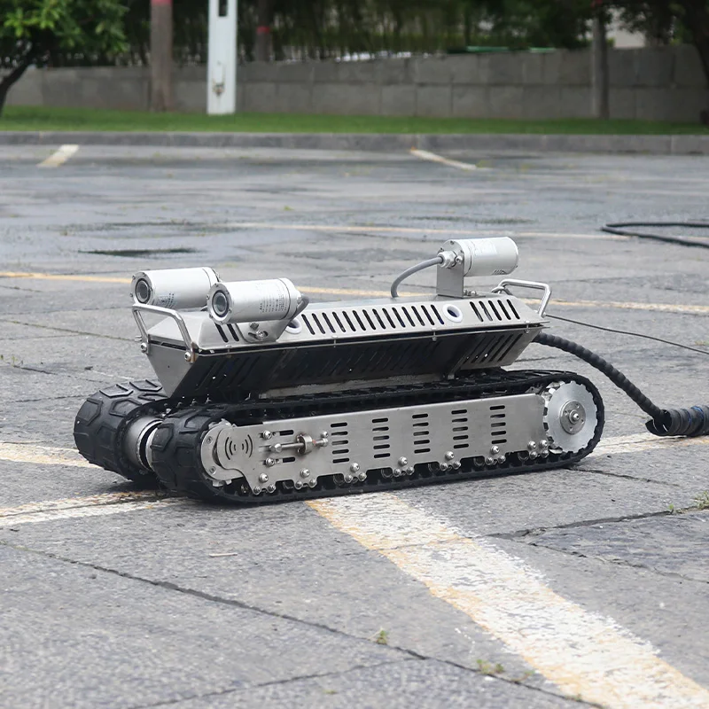 Robots for pipeline inspection tasks with automatic cable winder 30m underwater 500m operating distance AVA-P3