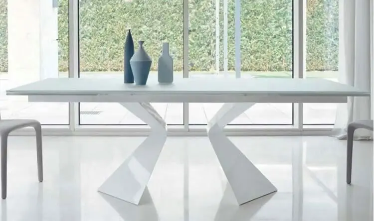 Creative modeling solid wood top metal bracket table