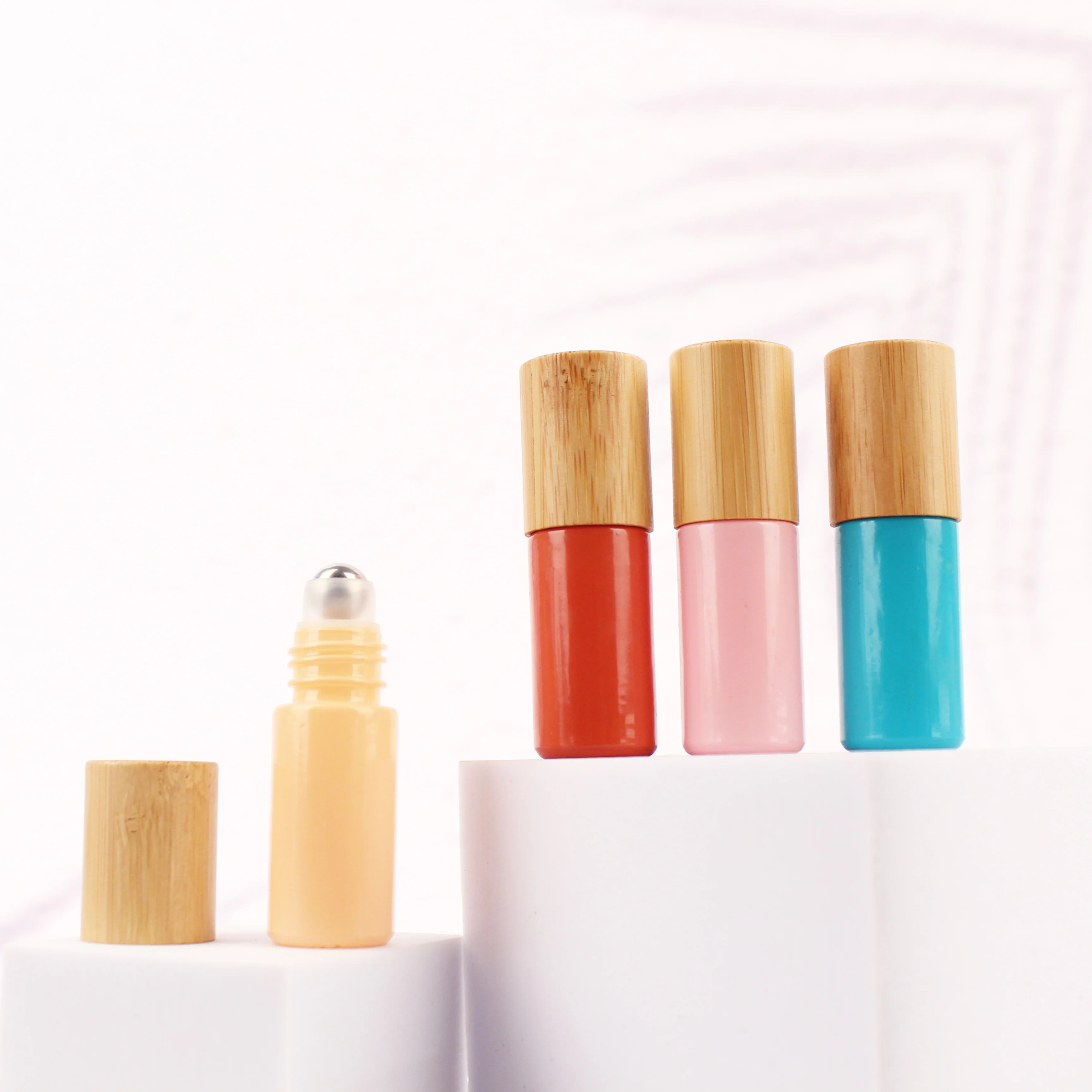 round empty colorful 5ml glass cosmetic roll on bottle with metal roller