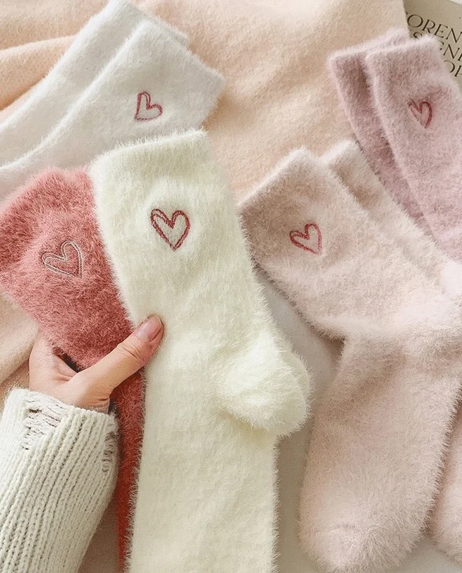 wholesale high quality fur sheep wool socks fuzzy long socks embroidery heart woolen socks for women