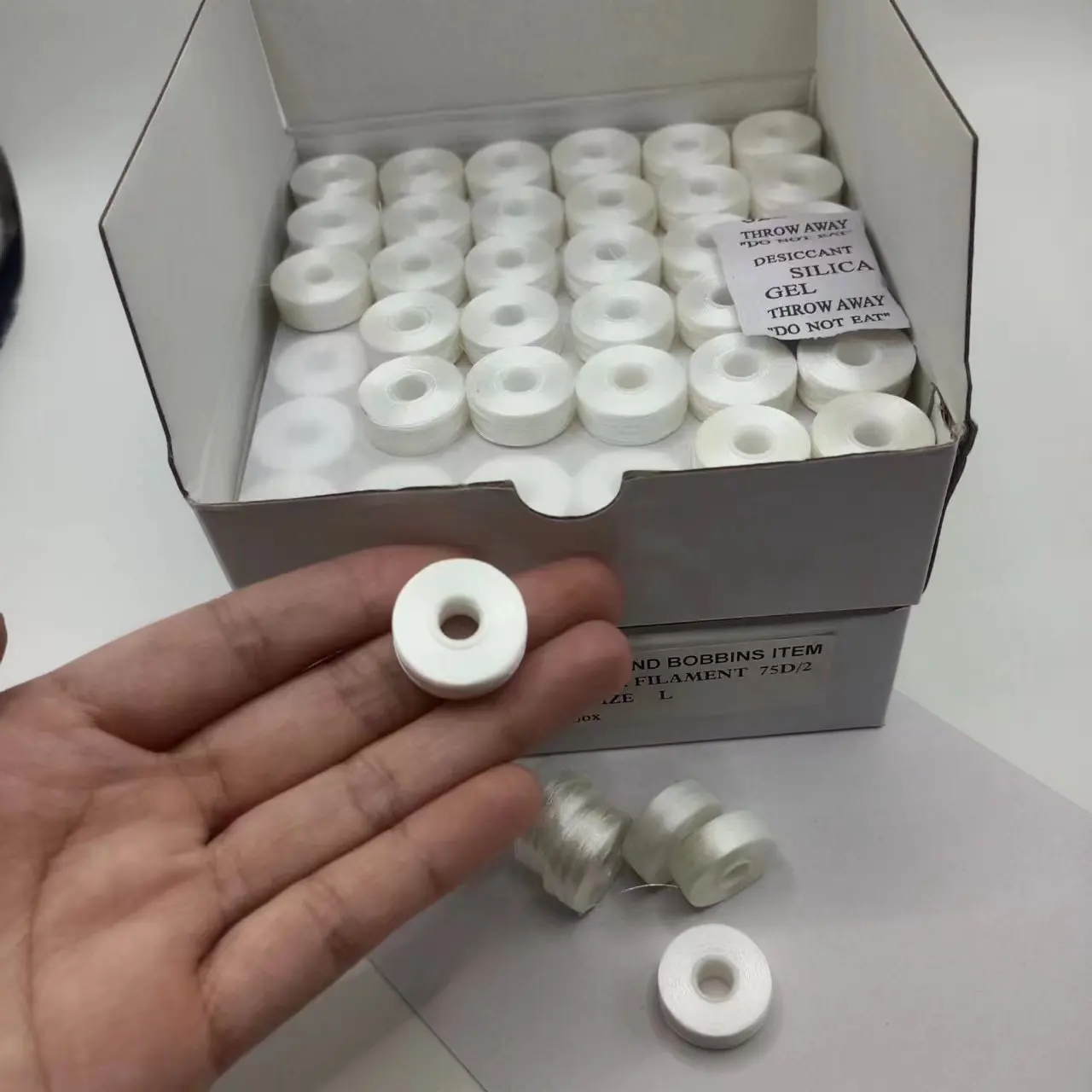 75D/2 70D/2 60 weight pre wound bobbin thread embroidery bobbin bottom thread for embroidery machine