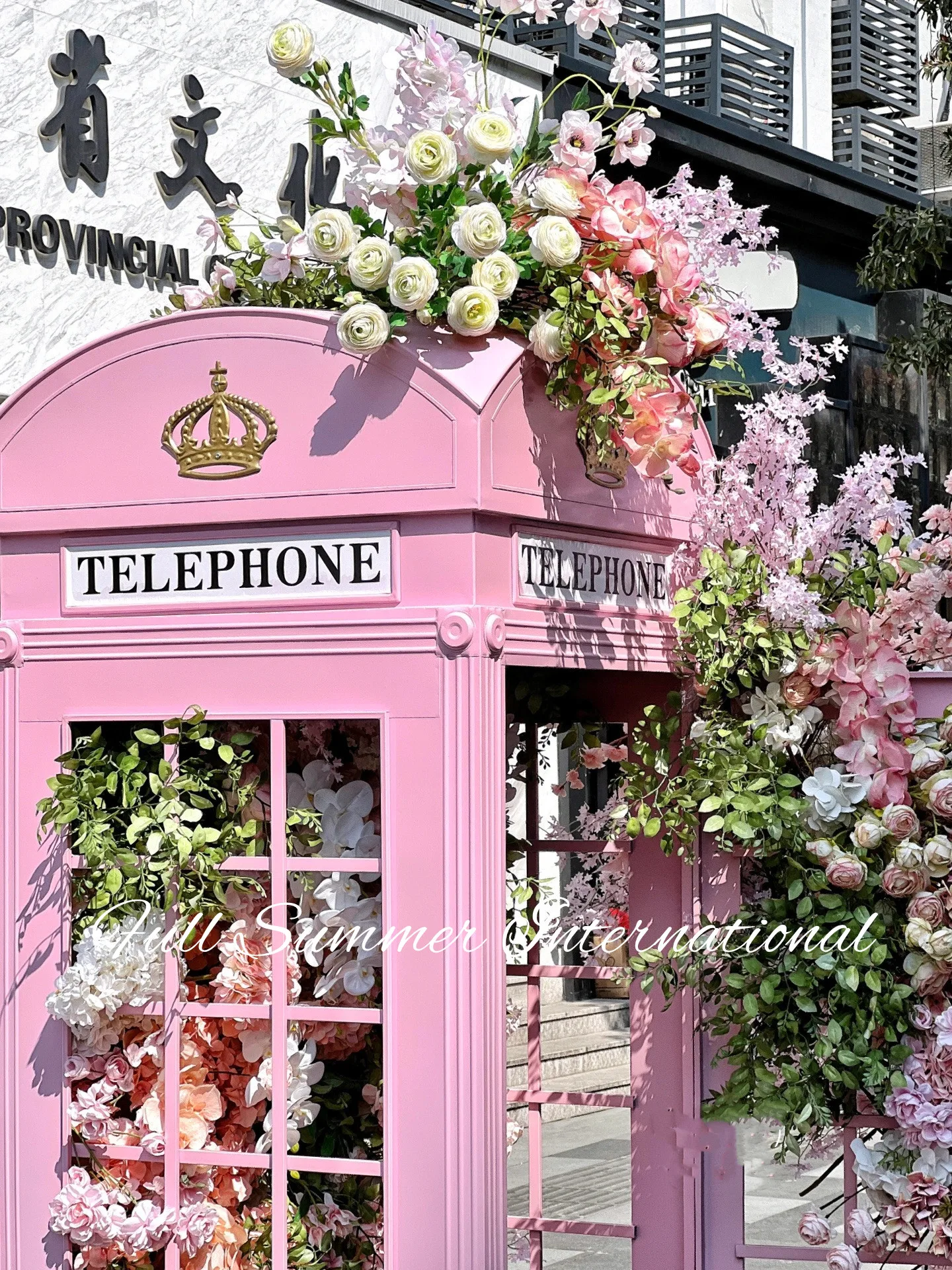 Pink London Telephone Booth Floral Phone Booth Wedding Decoration Prop London Telephone Booth