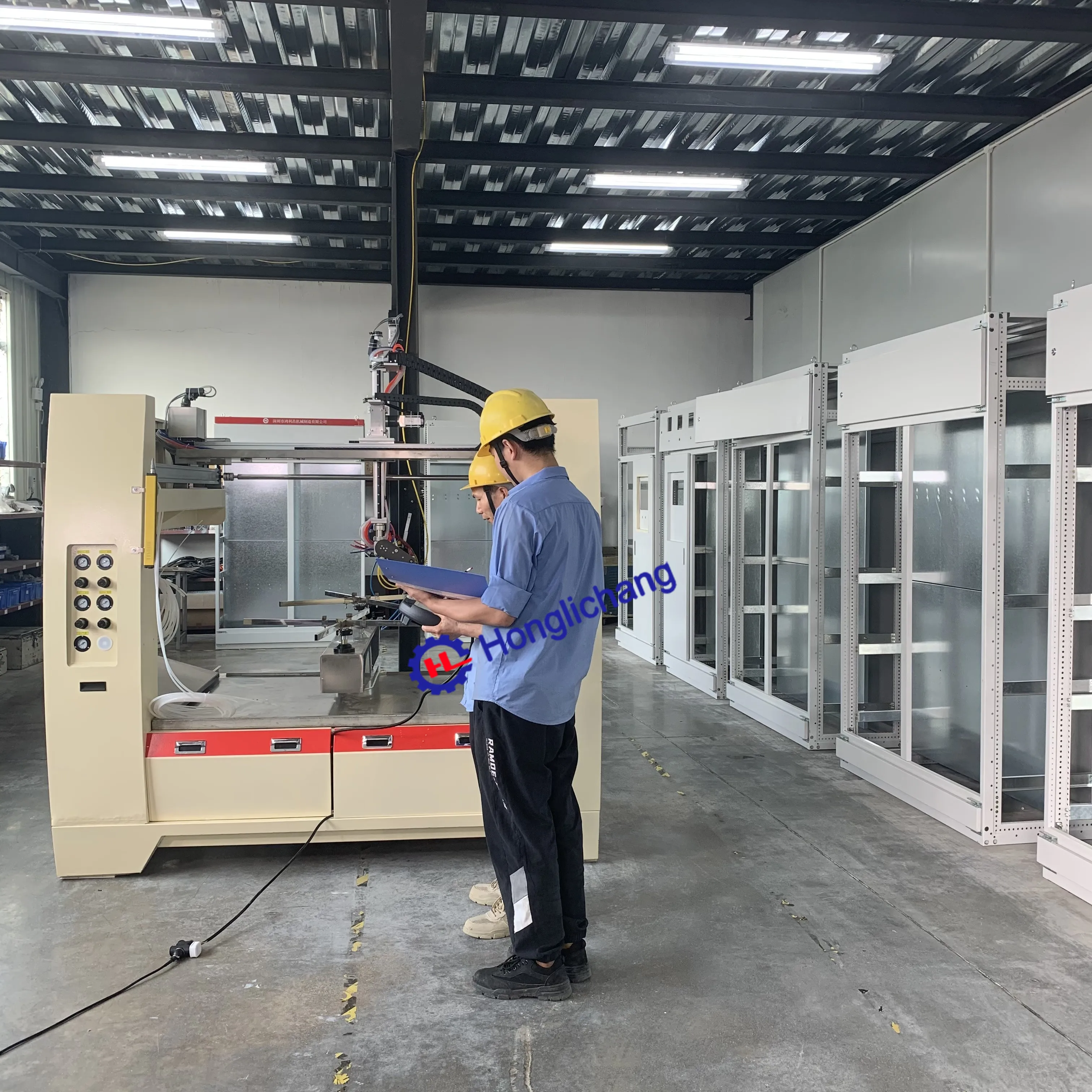 6 - Axis Automatic Linear Spray Paint Painting Equipment for Plastic Parts