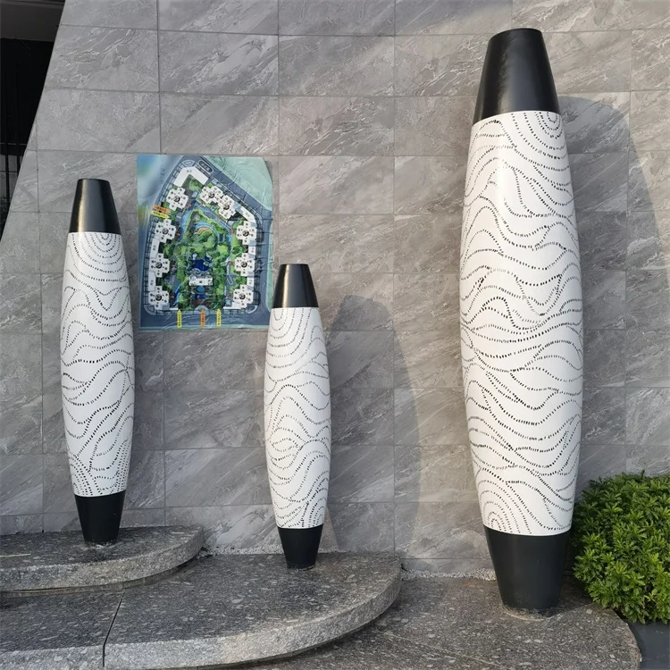 Modern latest decoration Items Large Vase For Luxury Style Decoration for Resort Villa Home Garden