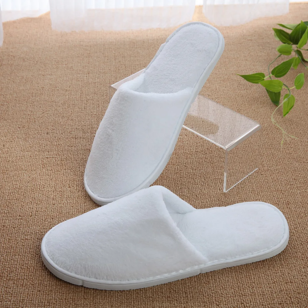 Low Moq Cheap Wholesale Hotel Spa Slippers Coral Fleece Velvet Slippers Cheap Disposable Hotel Slipper