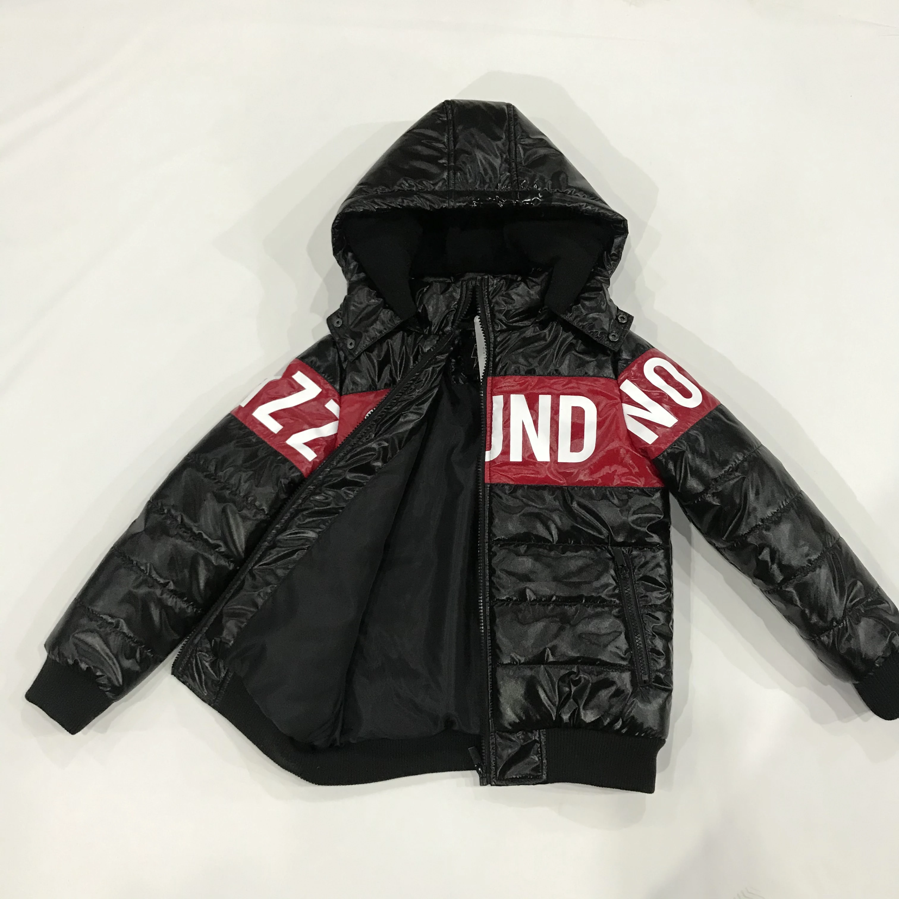 Fashion  kids clothes wear for boys puffer jacket with hood shiny fabric casual wears