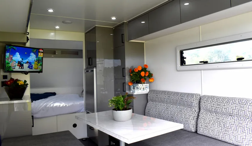 
2021 Ecocampor Factory Supplied Luxury Adventurer 19FT Toy Hauler Camper Trailer RV Caravan with Slide Out Kitchen 