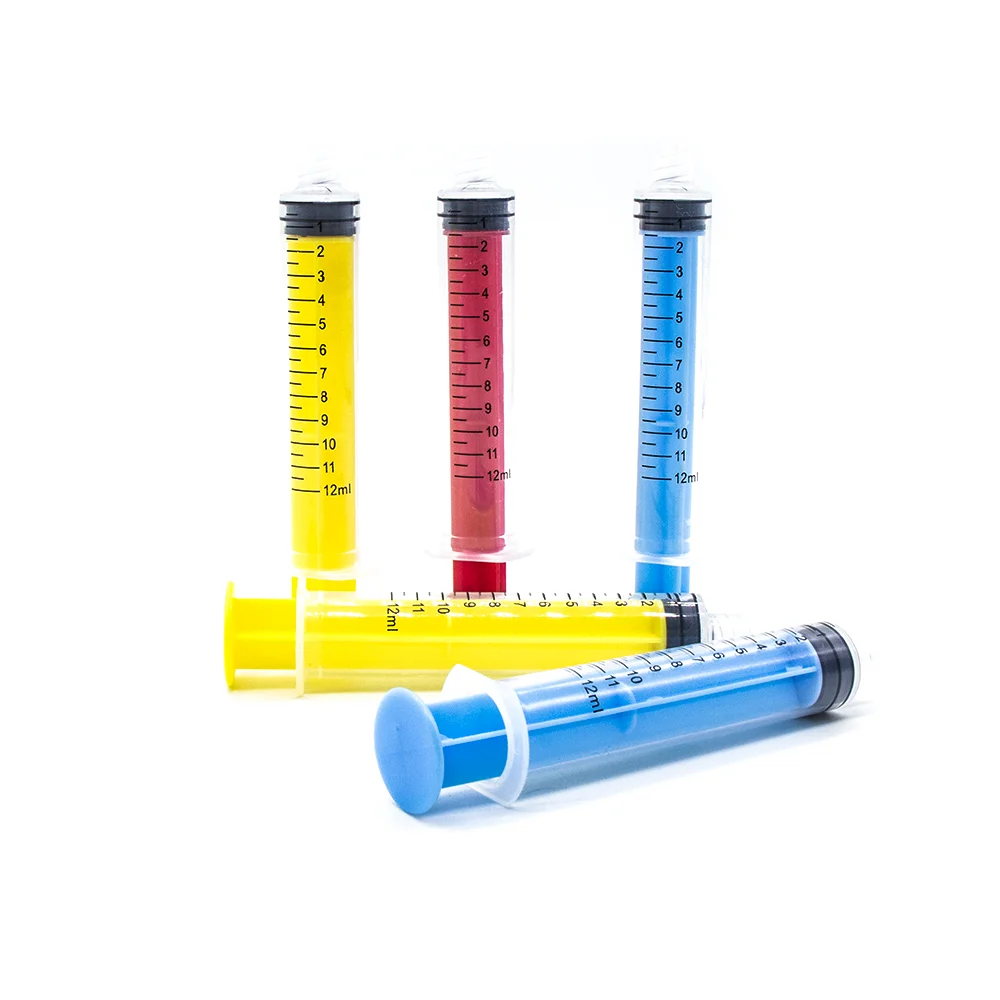 Полипропиленовый одноразовый цветной шприц для полости рта 12